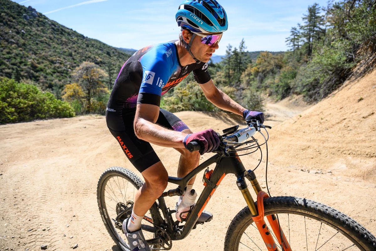 IbisCycles's tweet photo. A successful weekend for @maxxisfactoryracing athletes @haleyhuntersmith and @andrewlespy at the Whiskey Off-Road in Prescott Arizona!

📸@eddieclarkmedia

#Ibis #IbisCycles #Exie #ExieUSA #XC #Offroad #WhiskeyOffroad #MTB #Racing #Cycling #XCO #Crit #FullSuspension #Endurance https://t.co/4ENbVjdLVt