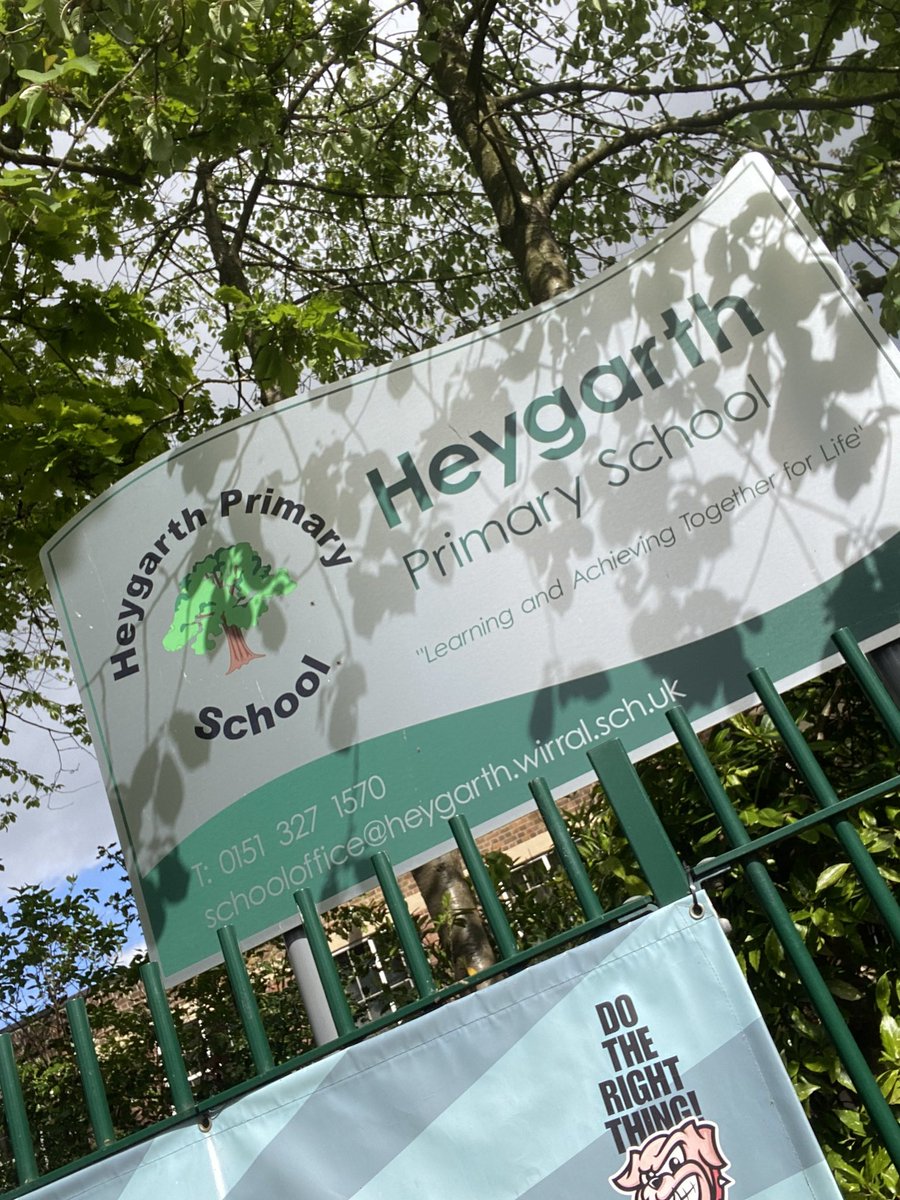Jasonenriched's tweet photo. Great day @HeygarthPS 
Mapping 🌎
Installing both Orienteering and Phonics and Number courses 🔧
Training ✅
Thank you very much for your hospitality today 
#orienteering #outdoorlearning #crosscurricular https://t.co/AKuJR1AI0H