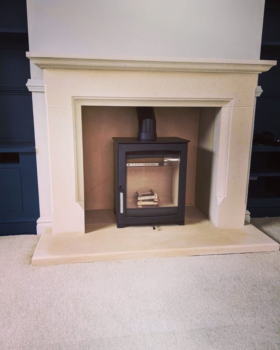 An absolutely stunning fireplace we installed last week made from natural Ancaster limestone with matching hearth and chamber panels from <a href="/DimensionalSton/">Dimensional Stone</a> .The <a href="/HunterStovesGrp/">Hunter Stoves Group</a> Parkray Aspect 5 wood burner fits perfectly and can be seen on live display in both our showrooms 🔥