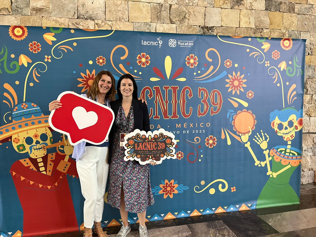 Hola #LACNIC39! Hoy desde las 14 hasta las 16 de Merida vamos a estar Elisa y yo disponibles para hablar sobre RIPE Atlas. Les esperamos en el stand de LACNIC!