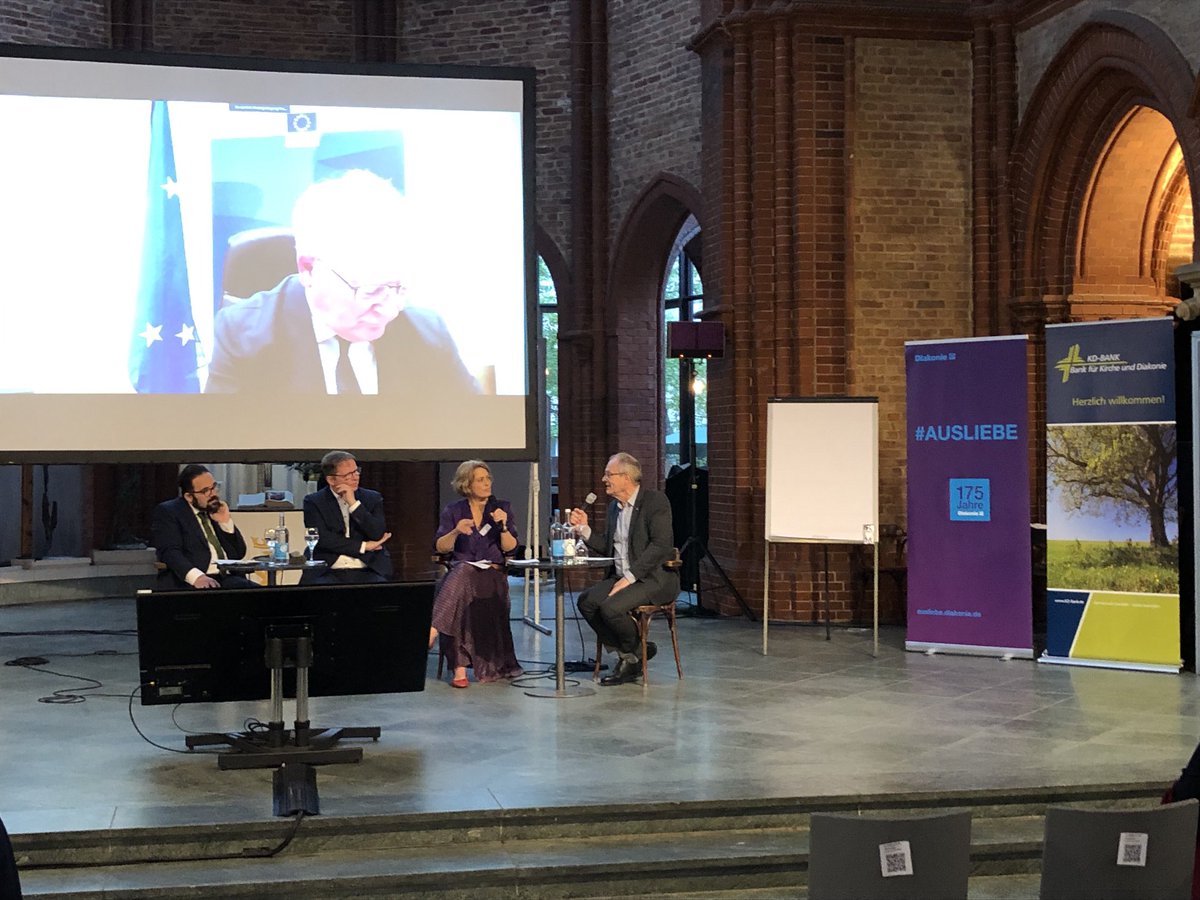 Die Sozialwirtschaft ist ein schlafender Riese beim #Klimaschutz. Politik muss Handeln u. Refinanzierung klären, so <a href="/diakonie/">Diakonie Deutschland</a>-Präsident Lilie. ⁦<a href="/Eurodiaconia/">Eurodiaconia</a>⁩ #KDBank ⁦<a href="/ChrisKuehn_mdb/">Chris Kühn</a>⁩ ⁦<a href="/J_A_Krueger/">Jörg-Andreas Krüger</a>⁩ ⁦<a href="/NicolasSchmitEU/">Nicolas SCHMIT</a>⁩ ⁦⁦<a href="/DerVdDD/">DerVdDD</a>⁩ #Nachhaltigkeit