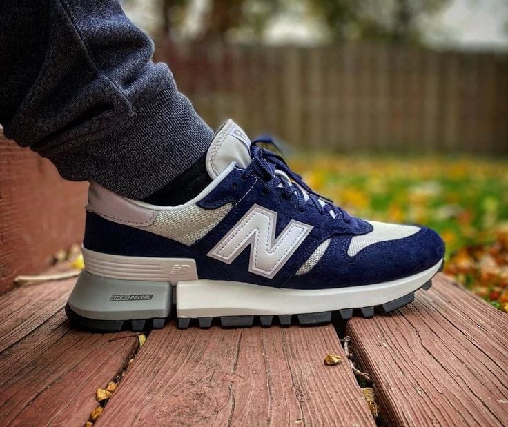 WhiteLight Stores Kenya on Twitter: "Just in: New Balance 1300 Sizes:38,39,40,41,42,43,44,45. 🛒Retail: 4200/- only 👌🏿Quality 0708749473 📦Delivery countrywide 🇰🇪 pair of socks 🧦 #viatuKe https://t.co/yD4HpfotUZ" /