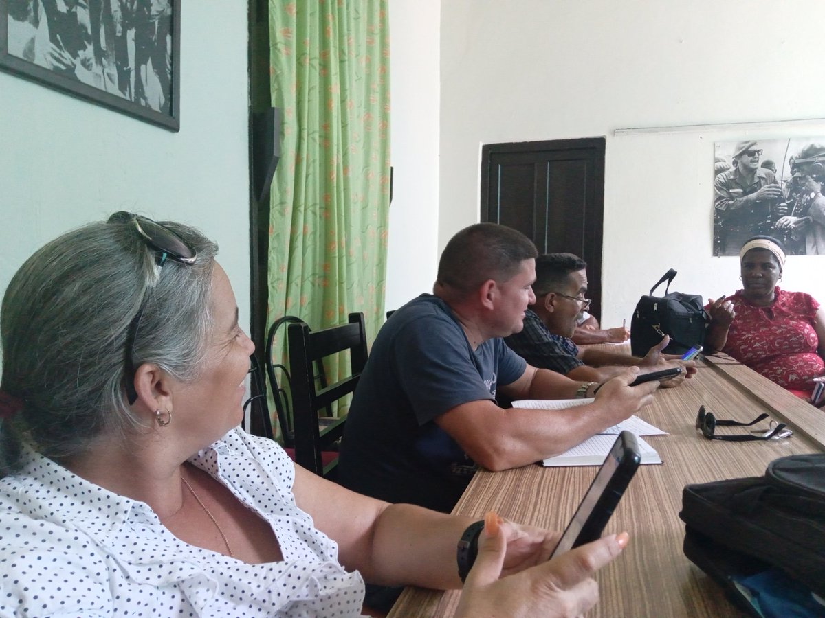 gonzalez_meilys's tweet photo. Chequeo de planteamientos del C/Popular Jagüey Sur. #JagueyEnVictoria #MatancerosEnVictoria @DiazCanelB @SucelyMorfaG @IvnMrtnzIzq1 @PomaresCardena2 @SunyGarca1 @AmppGrande https://t.co/ryMzxbpCMH