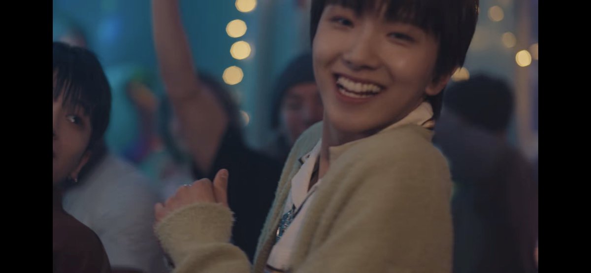 Haoooea's tweet photo. @BOYNEXTDOOR_KOZ @girlnextdooo_r His smile 😃 https://t.co/ZoQx6e9Gmd