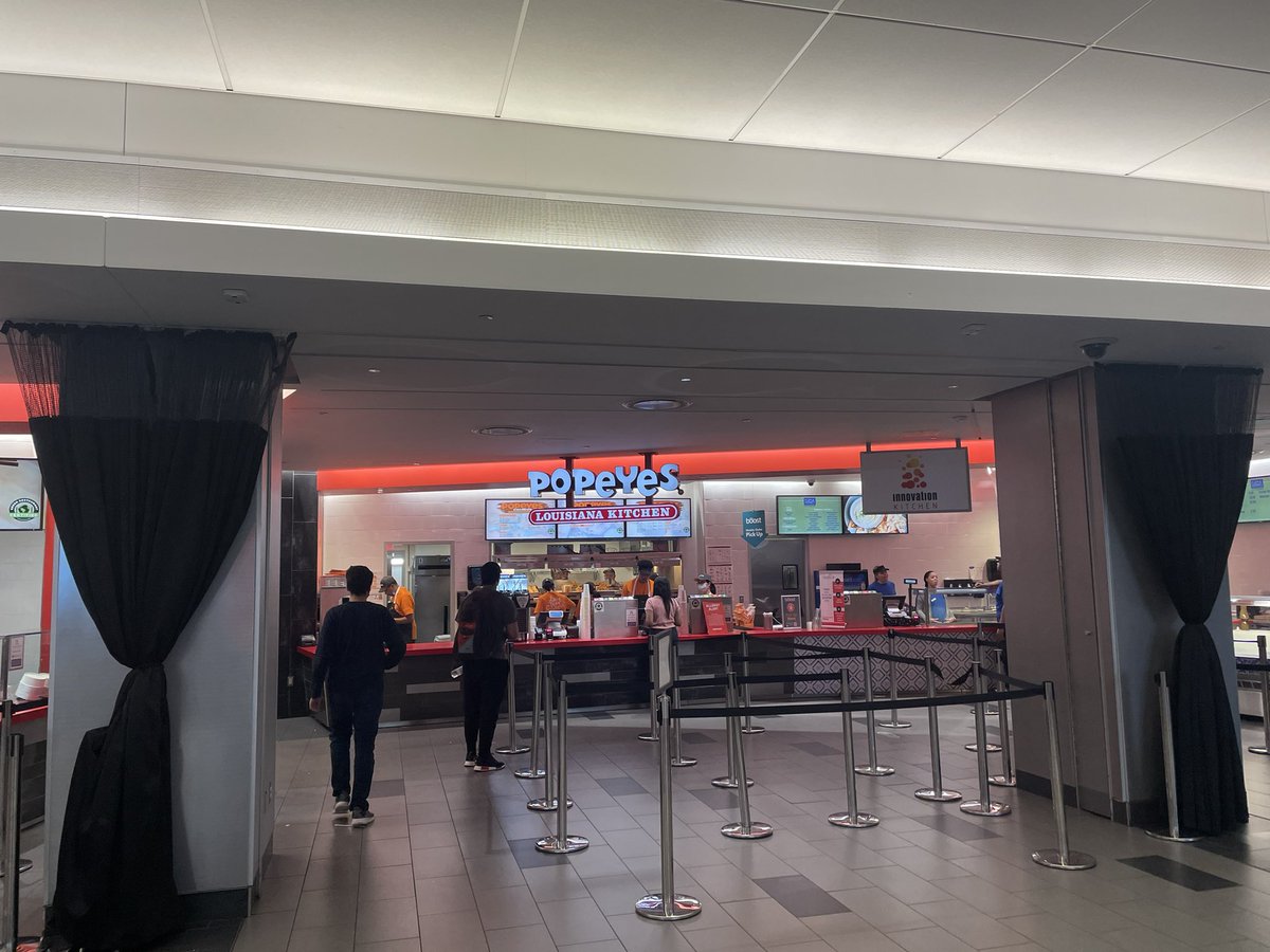 BeaconCCO's tweet photo. Found the one @Popeyes in the city of Boston in the @Northeastern student union! #beahusky https://t.co/55pJ7R5deG
