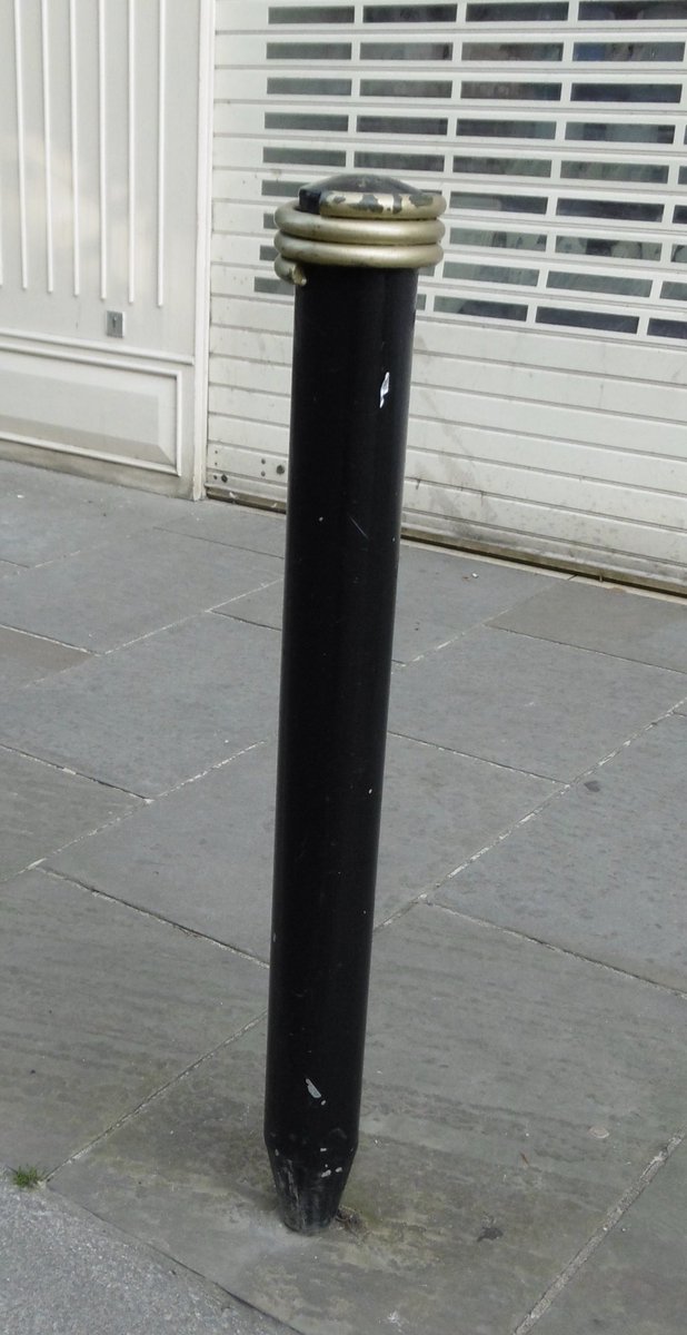 Barb_Drummond's tweet photo. #IronworkThursday #bollards commemorating #Pinmaking #Gloucester https://t.co/fjJA2Sxg9s
