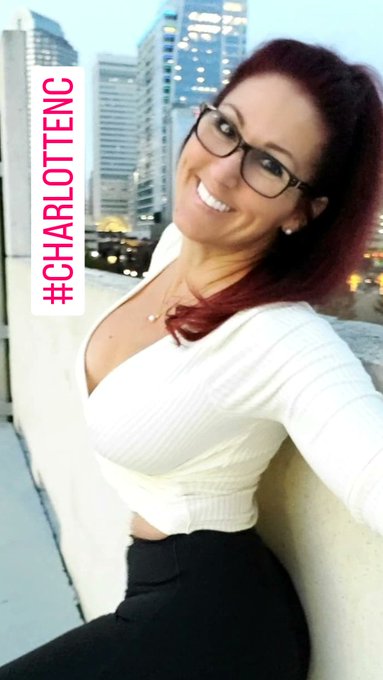 Love the Queen City!💙 #Charlotte #nc #queencity https://t.co/ncHFpHzjhI https://t.co/3GSUgSkdpX<a href="/tag/charlotte"class="tags">#Charlotte</a><a href="/tag/nc"class="tags">#nc</a><a href="/tag/queencity"class="tags">#queencity</a>