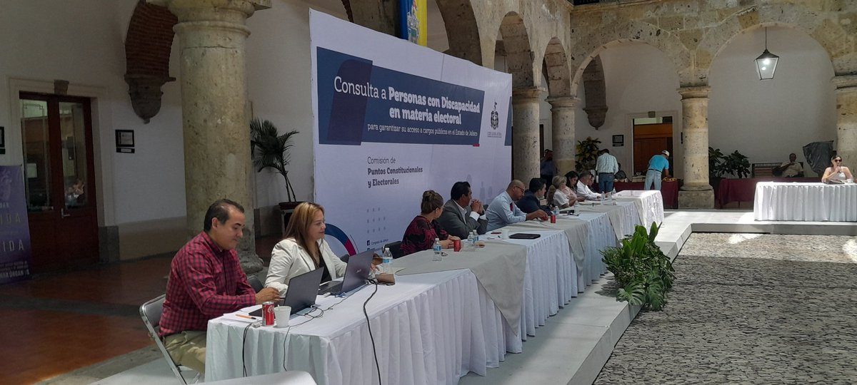 iepcjalisco's tweet photo. Consejeras y  Consejeros del #IEPCJalisco en la "Consulta a Personas en Situación de Discapacidad en materia electoral para garantizar su acceso a cargos públicos en el Estado de Jalisco".
Con el #IEPCJalisco, #TuVozEsElPoder https://t.co/9j2s16DCfK
