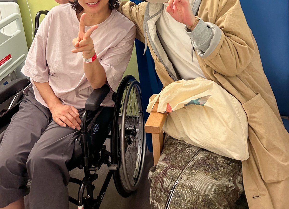 「入院22日目。今日もセラピストx 2回(擬似キッチンで朝ご飯作る・両足で歩く練習」|𝖸𝗈 𝖮𝗄𝖺𝖽𝖺のイラスト