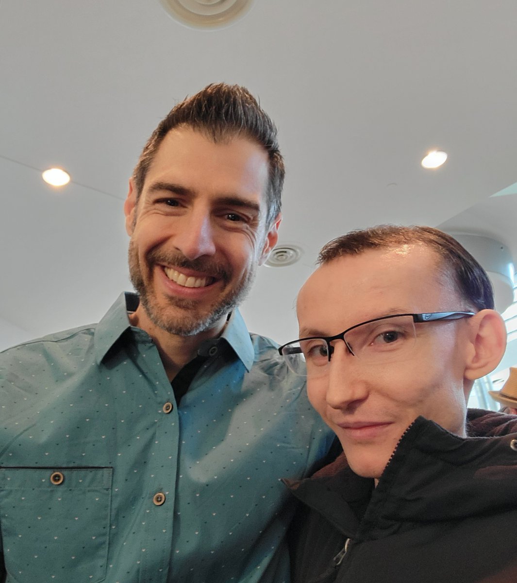 TI00411182's tweet photo. Had a great time at #RHAPLive Toronto! Nice to join the #RHAP family. Looking forward to more meet ups and #Survivor Toronto watch parties in the future when I have more time! 🤣 Great meeting some of my favorites @robcesternino @gabbypascuzzi @omarzaheerdvm @maryanneoketch https://t.co/ikruNjOjMc