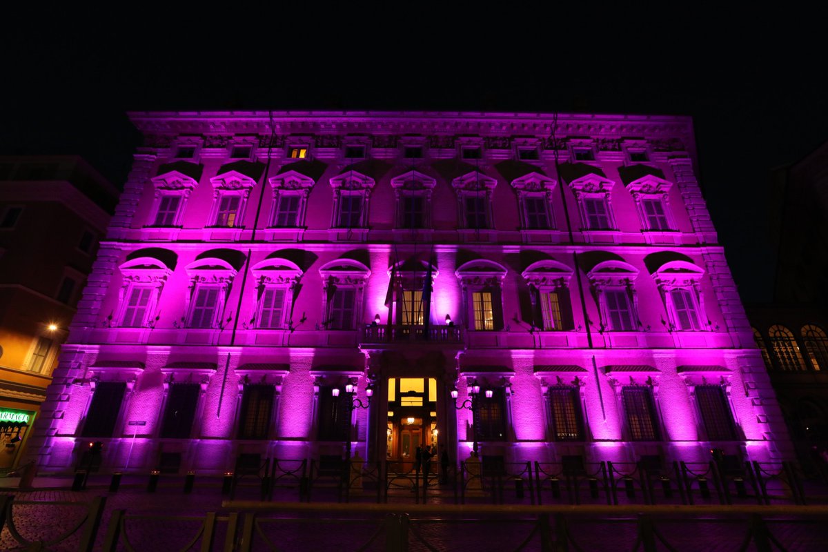 SenatoStampa's tweet photo. #Fibromialgia 💜 Il #Senato aderisce alla #GiornataMondialedellaFibromialgia  📷  #PalazzoMadama si tinge di #viola dal tramonto dell’#11maggio all’alba del #12maggio https://t.co/QJP259HuSI