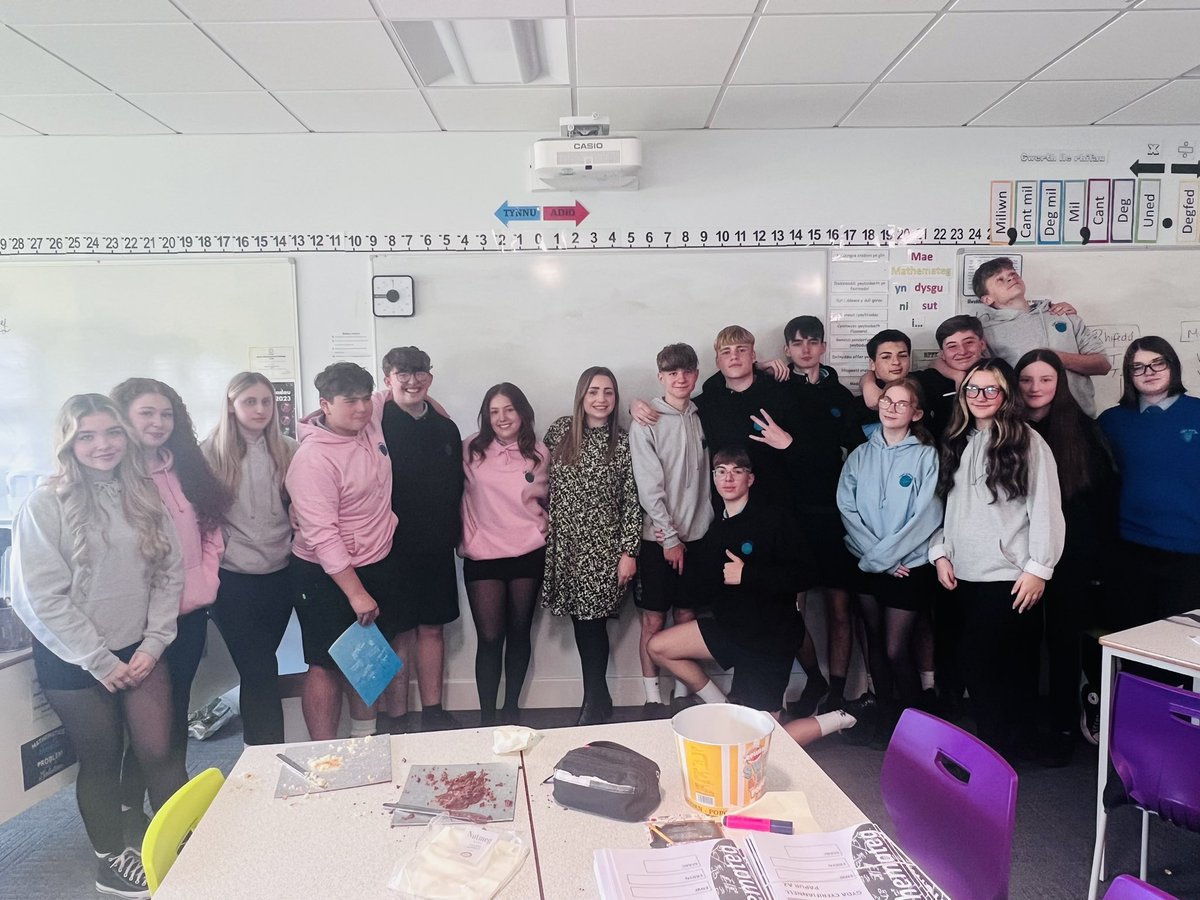 Mathemateg Bro Dur tweet media