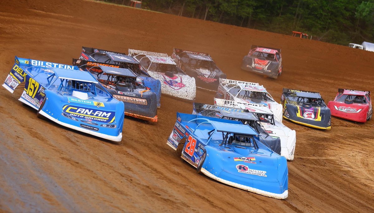 The 2023 Castrol® FloRacing Night in America visit to Spoon River Speedway on Wednesday night didn’t disappoint.

#DennisErbJr #BobbyPierce #JonathanDavenport #Castrol #FloRacing #LateModel #Racing #Winner #NightInAmerica #SpoonRiverSpeedway #Illinois #Dirt