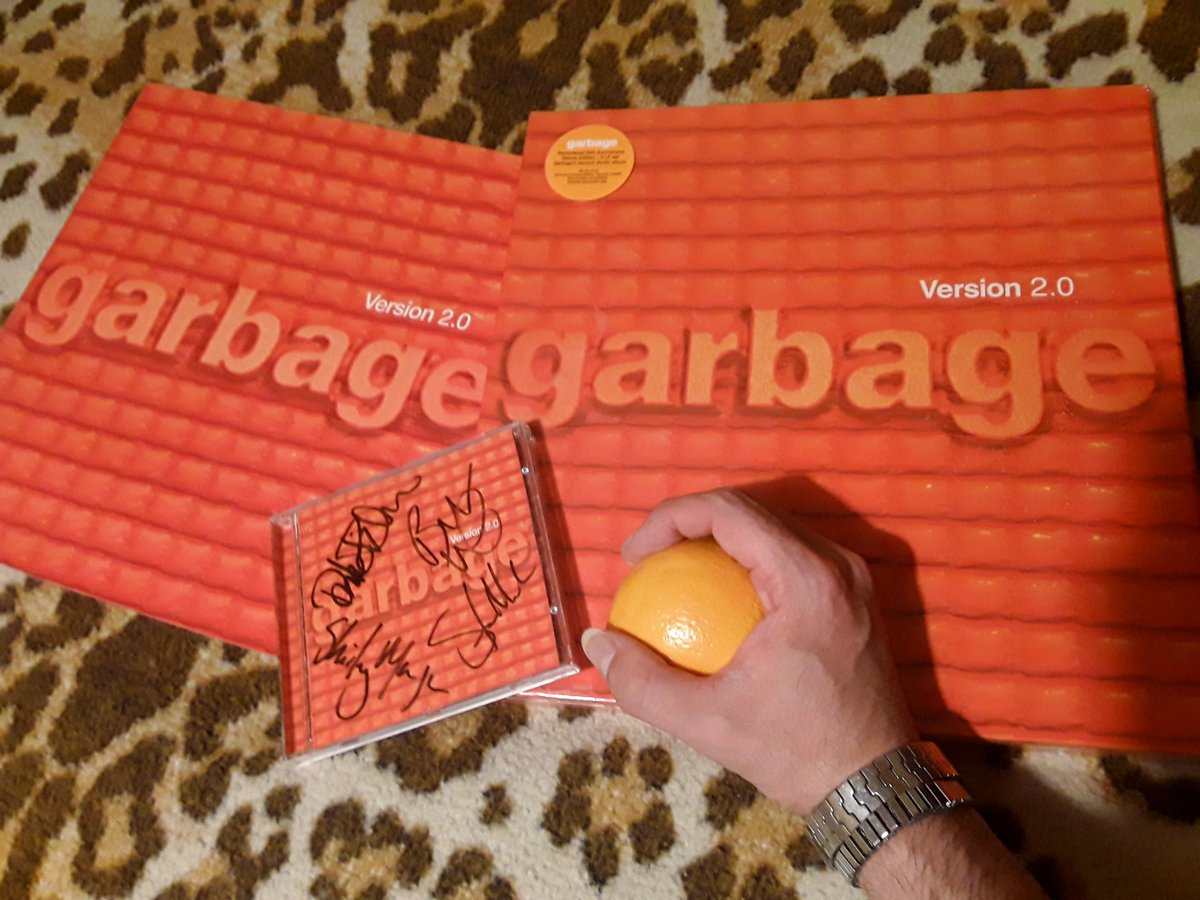 libdisks's tweet image. Celebrating the 25th anniversary🎂
of GARBAGE's most stunning album: Version 2.0 🧡
@garbage
#Garbage #Version20
#Selfportrait #Autorretrato
#Photography #Fotografia
#vinyl #vinylrecords #vinylcollector
#libdisks #recordstore #tiendadediscos
#donostia #sansebastian