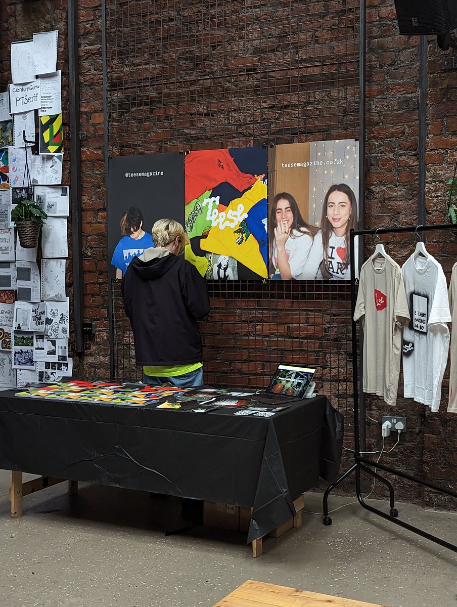 Cwhitworth2016's tweet image. So proud of our BA Creative Media and Visual Communication students at their end of year show tonight &quot;Feast you Eyes&quot; @theyard_mcr well done everyone! @AlexKomlosy @ucenmcr #creativity #endofyear ❣️