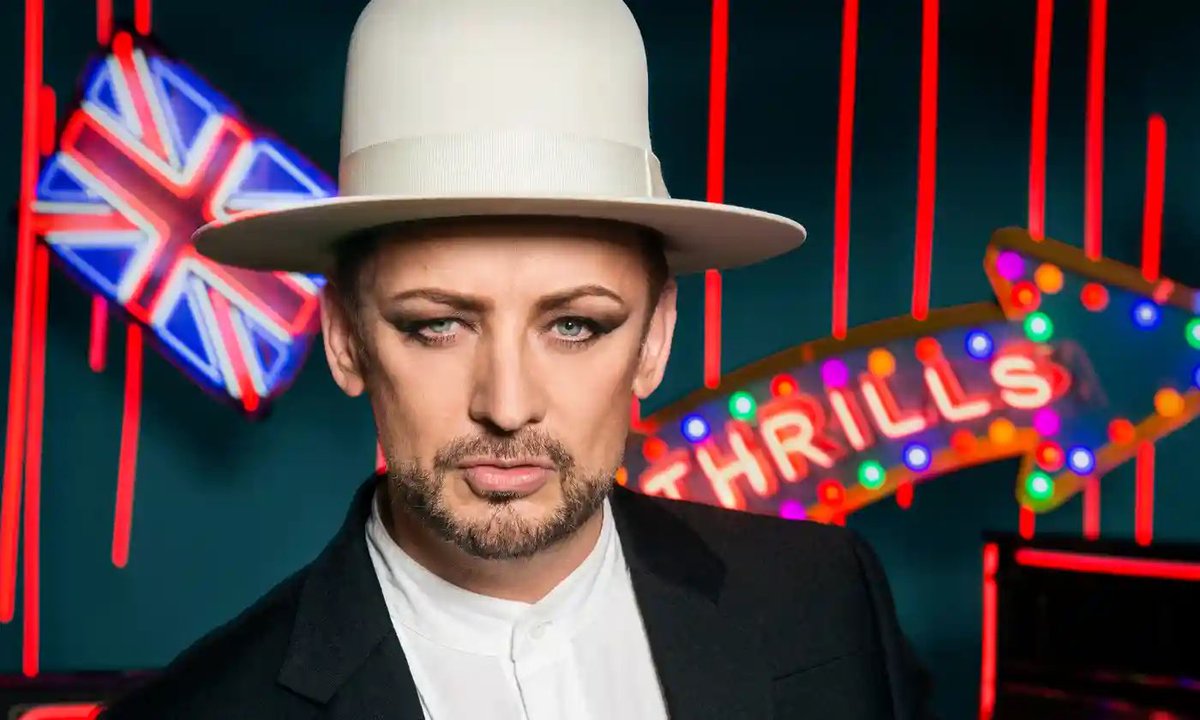 jay_been's tweet photo. Um, #belgium, Boy George called, he wants his look back when you’re done borrowing it…#Eurovision2023 https://t.co/wWPSGe1hKk