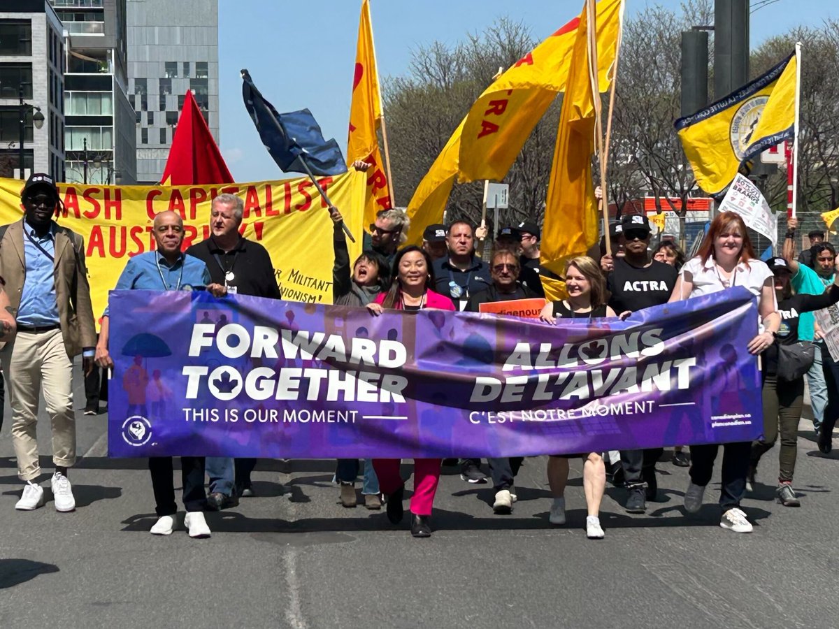 Today thousands of us took to the streets to stand up for workers' rights. We won't stop until we lift everyone up!
#CLC2023 #LiftingEveryoneUp