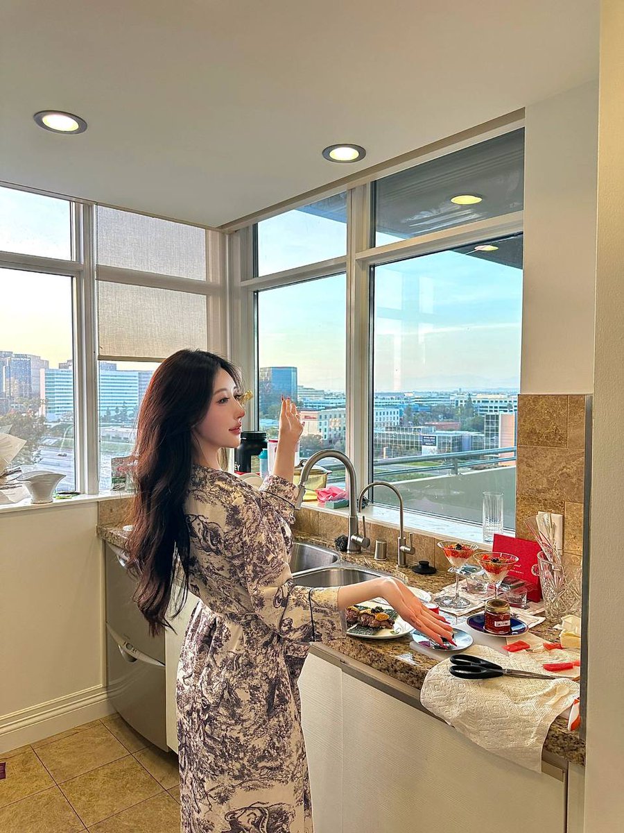 Aurora64152561's tweet photo. Maybe today is a busy day for me. . #simpleliving #homemaker
#minimalist #housekeeping #minimalism #cleaningmotivation #cleanhome
#cleanroom #cleaningtips #cleaninghacks #organizinghacks
#busymom #organizedmom #cleanhome #tidyhome #organizing #organizingtips #organization #homeo https://t.co/gndYT1JOFC