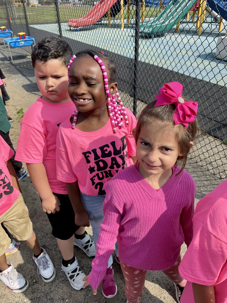 Fun Day at Morris Avenue! Woohoo! Great fun!💕❤️<a href="/morrisaveschool/">Matthew Johnson Ed.D</a> <a href="/LBSuptRodriguez/">Francisco E. Rodriguez</a> #TogetherWeCanLB
