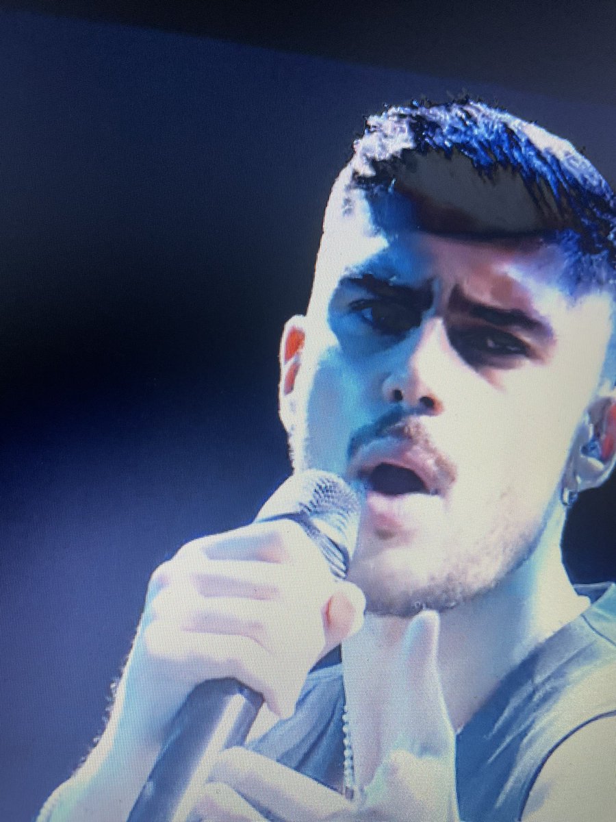 Macabbbbb's tweet photo. Ah… 
Tutti così in Cipro? 
#ESCita  #Eurovision https://t.co/MRhV5Ae4Y8