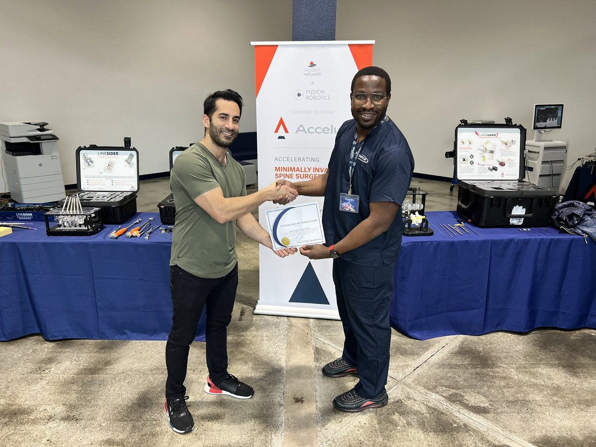 DrJonOh's tweet photo. Congratulations to Dr. Chris Elia who competed his 1st endoscopic spine surgery case today. I had the pleasure to training under Dr. Elia as a resident and recently had an opportunity to teach him the endoscopic transforaminal approach to the spine. Photo credit: @moody_visuals https://t.co/AFSw26EEC0