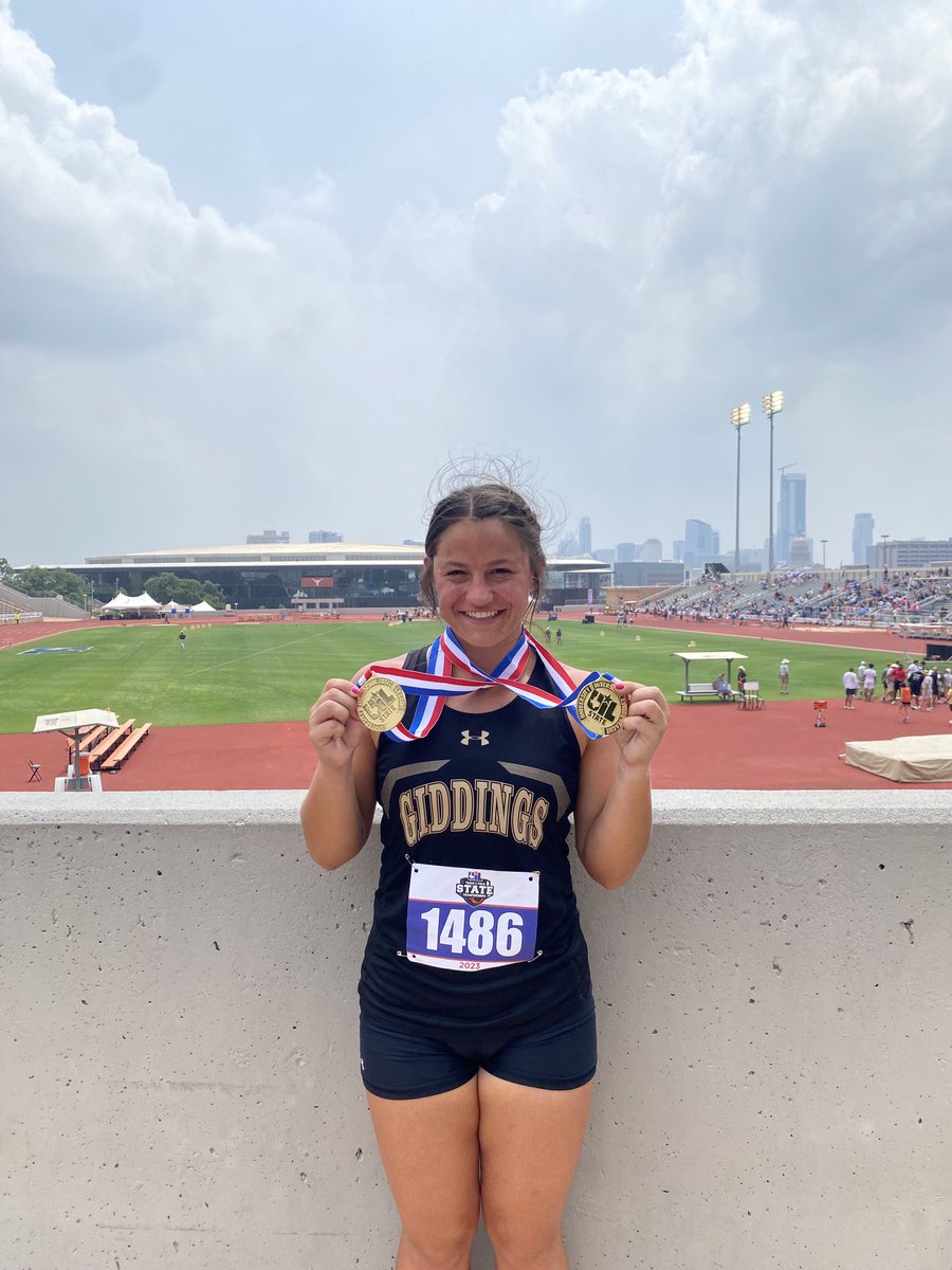 Back 2 Back 2 Back UIL State shot and discus champion! ⁦<a href="/carlie_weiser/">Carlie Weiser</a>⁩