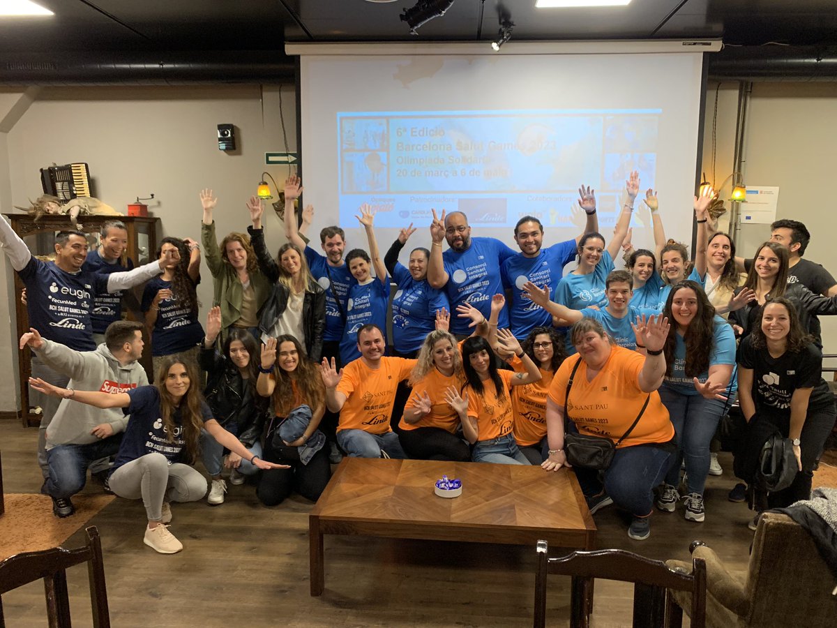 Grup CD d’#escaperoom dels <a href="/bcnsalutgames/">BCN Salut Games</a> 2023. Els equips de <a href="/hospitalclinic/">Hospital Clínic</a> <a href="/fpmaragall/">Fundación Pasqual Maragall</a> <a href="/ConsorciCSI/">Consorci Sanitari Integral</a> <a href="/eugin_es/">Eugin</a> <a href="/HospitalSantPau/">Sant Pau - Campus Salut Barcelona</a> i <a href="/parctauli/">Consorci Corporació Sanitària Parc Taulí</a> al <a href="/escapehuntBCN/">Escape Hunt BCN</a> L’olimpíada solidària de la #salut i #recerca. 🔎🔍🔎🔍🕵️🕵️🕵️ Gràcies a <a href="/LindeGasEspana/">Linde Gas España</a> per posar color a l’olimpíada