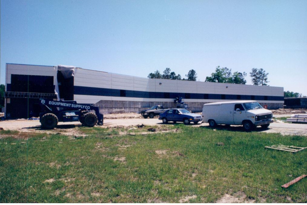 Happy #ThrowbackThursday! Here’s a look back to May of 1997, when the Free-Electron Laser Facility, or FEL, was under construction.