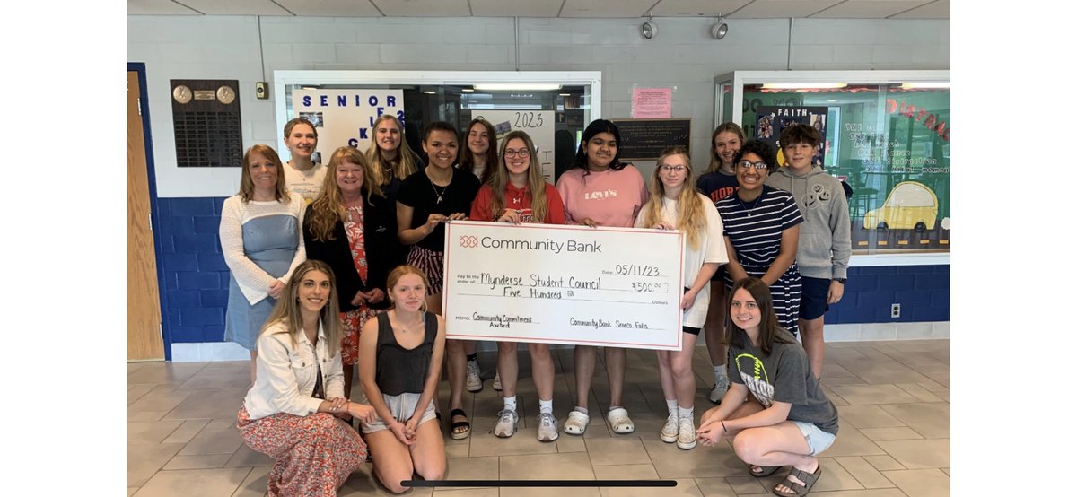 MrsKesslerMath's tweet image. Thank you to Community Bank for their generous donation to MA Student Council!  We will be putting the money toward Yearbook Day this year and Homecoming costs in the Fall! #sfcsdproud