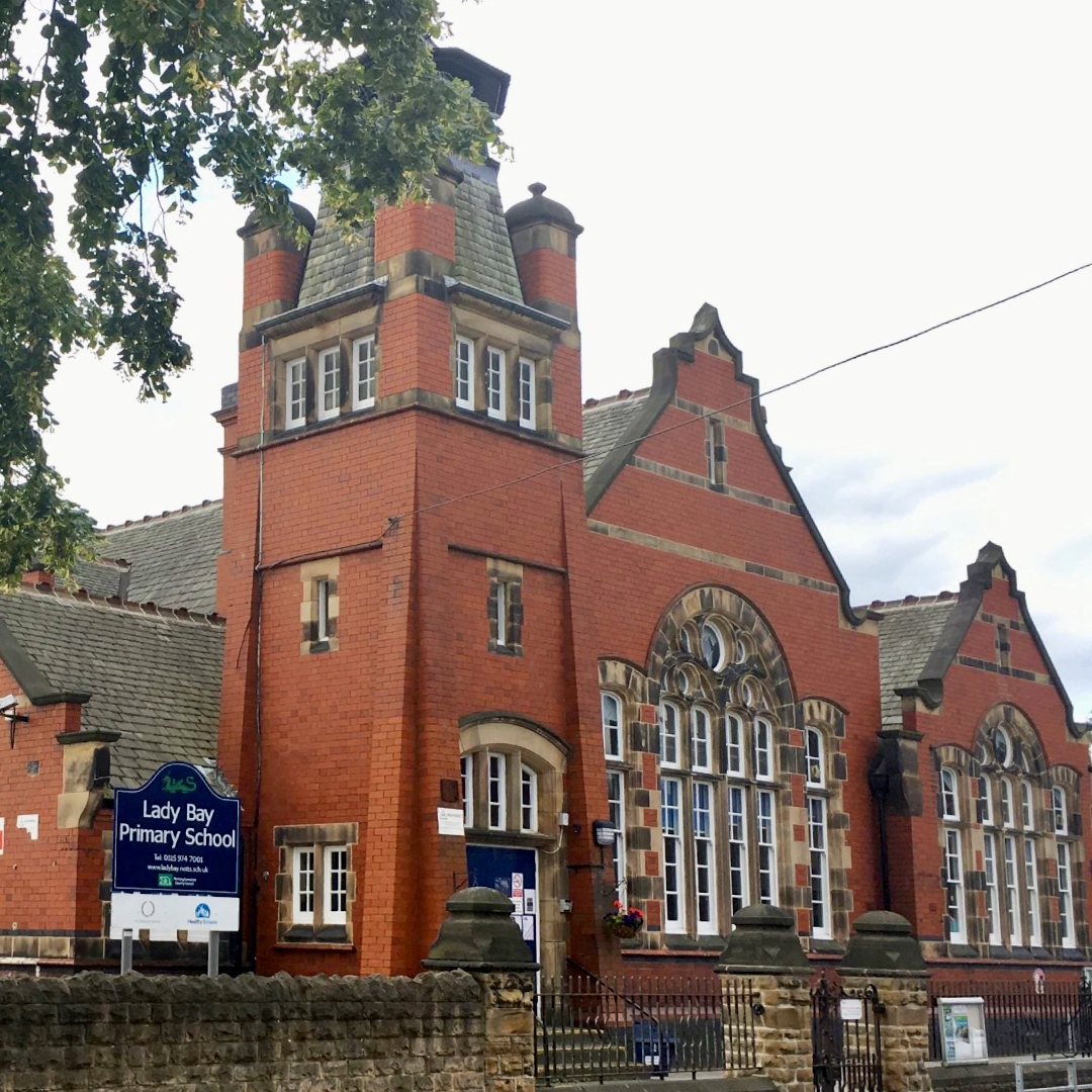 lady_bay_arts's tweet image. Lady Bay Primary School will be a hive of activity this weekend 🎶🍔🎨 big thank you to everyone at the school for being such a big part of our 2023 arts trail! 

See you at the Lady Bay Arts Trail, 13-14 May, from 11am 

#ladybay #ladybayschool #artstrail