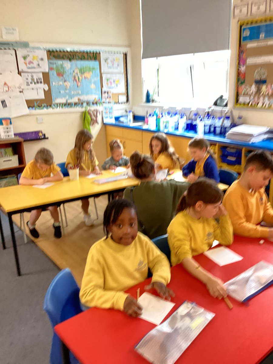 Thank you Y2 parents for joining us at Pick up and Pray this week 🙏 <a href="/QueensCoEURC/">Queen's Park C.E/U.R.C. Primary School</a> <a href="/MrsForbesQP/">Mrs Forbes</a>