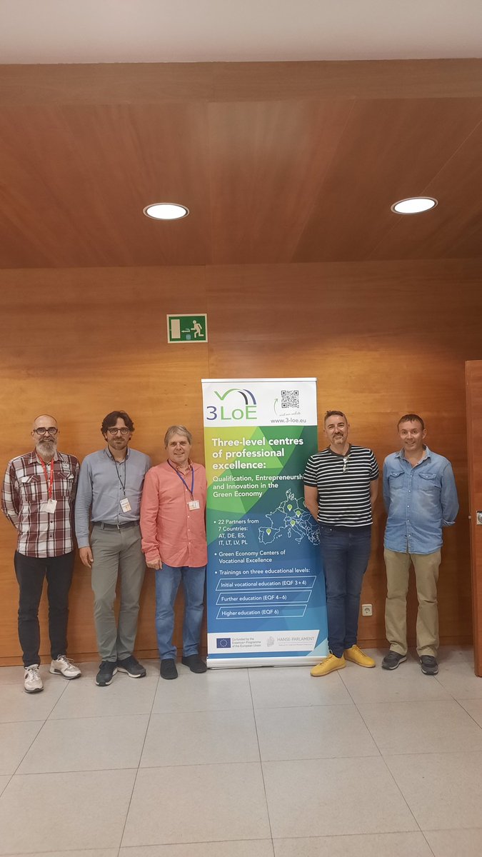 mobilitatINSPM's tweet photo. @insperemartell com a membre del #CoVEs format per @educaciocat @FpMobilitat i l'empresa @Agbar hem assistit a les jornades organitzades pels membres del projecte #3LOEeu que han tingut lloc a Barcelona, on s'ha fet un seguiment de tots els treballs realitzats. https://t.co/uktwcCrwJ3