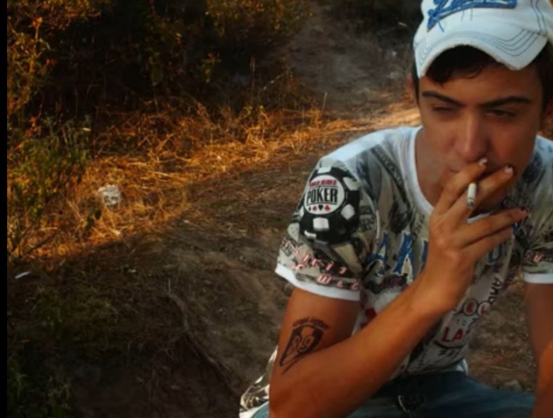 en zararlı maddeden beterdi o gözlerin