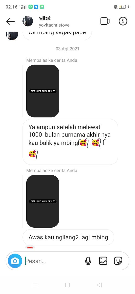 Ketika orang lain menggap aku gila karena suka KPop dan terlalu hype dengan dunia sosmed, padahal ketika aku menghilang orang2 di sosmedlah  yang nyariin nanyain keadaan ku,mereka yang lebih respect terhadap kondisi aku, terutama fandom gue ini exol yg always selalu support