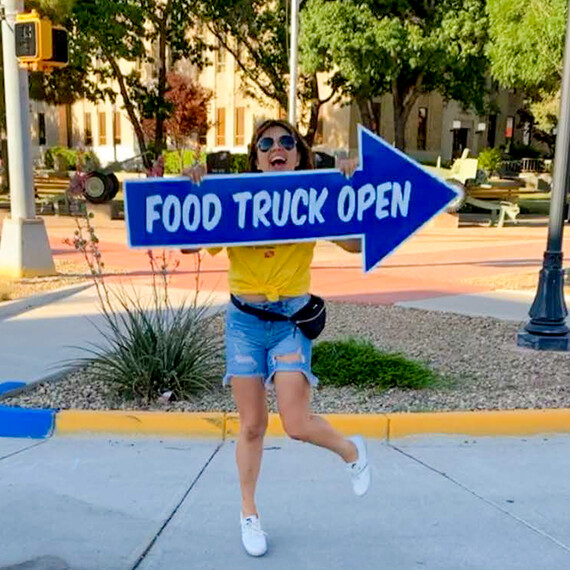 On Friday, May 19, <a href="/usdaRD/">Rural Development</a> State Director Patricia Dominguez will honor Lovington MainStreet's Local Innovators Institute for supporting restaurant entrepreneurs! content.govdelivery.com/accounts/USDAR… 👏🥳 #WeAreMainStreet #NMEcon