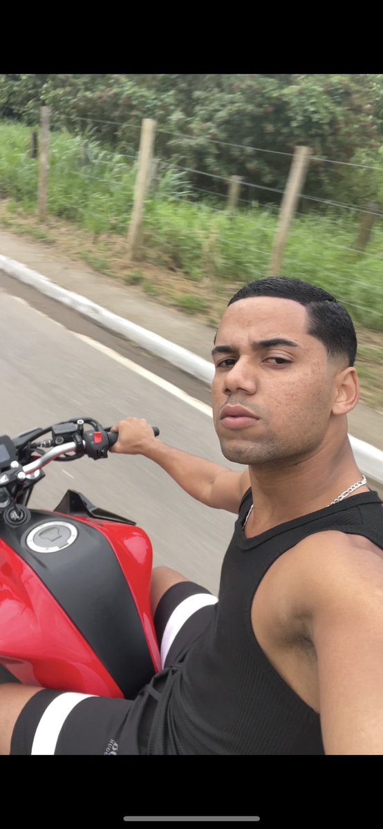 Amo me ver no espelho🎶