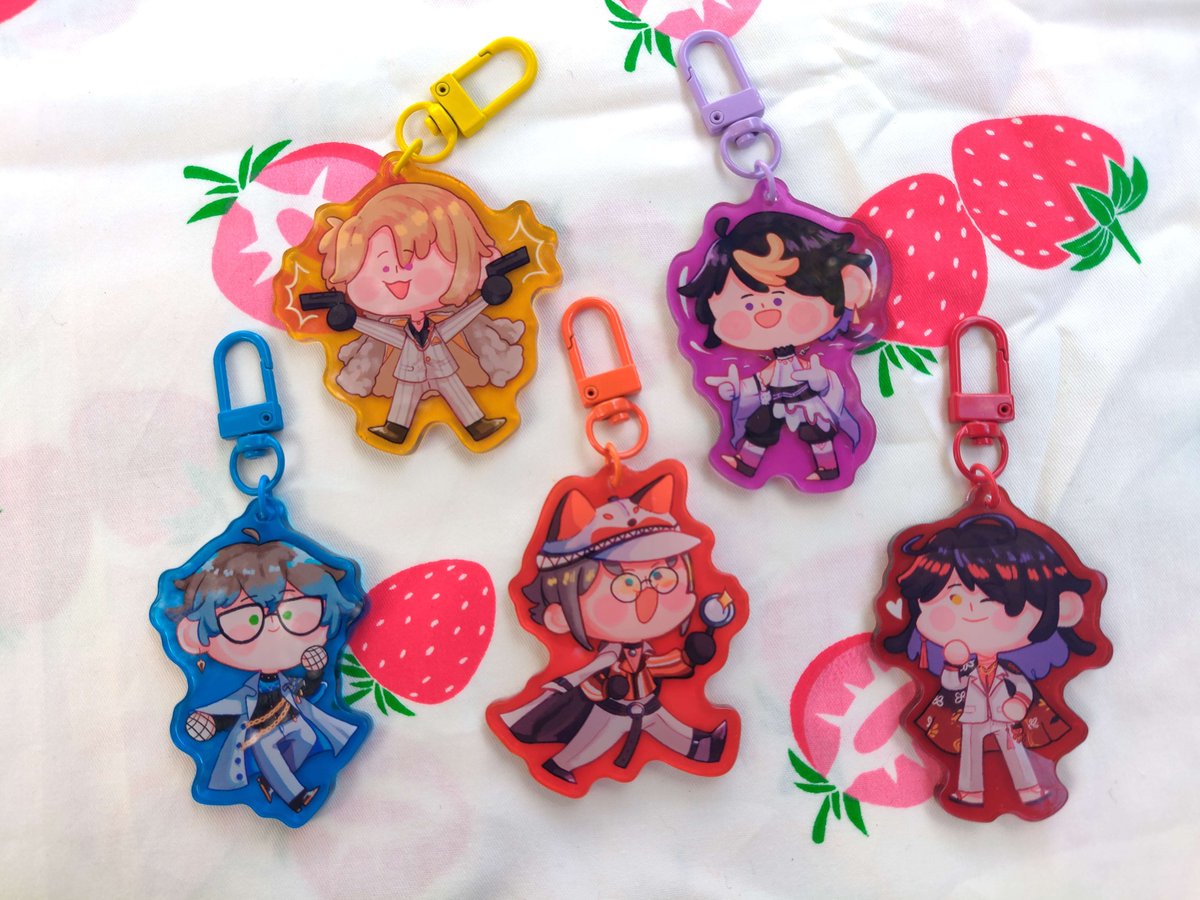 MuscleCatArt's tweet photo. #Nijisanji #NijisanjiEN 

im so thankful for all the love on my nijichibi charms! did you know i currently have all of them as a charm so far? you can find them on my 3tsy! 

⬇️⛓️ below! ⬇️ https://t.co/wUcmmUXdDW
