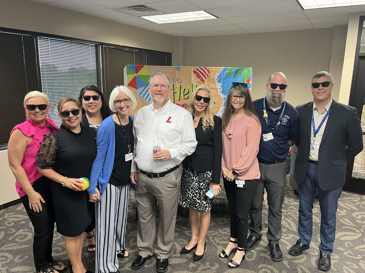 Shout out to two incredible leaders and colleagues that I’m fortunate to call my friends.

Erin Deason and David Crowe.

Thank you for your dedication to the LEE cluster.❤️❤️ <a href="/niclew12/">Dr. Nicole Lewis</a> <a href="/mrstaufert/">Martha R. Staufert</a> <a href="/NEISD/">North East ISD</a> <a href="/crowe_55/">David Crowe</a> <a href="/leeneisd/">LEE VOLUNTEERS</a> @NEISDCurriculum