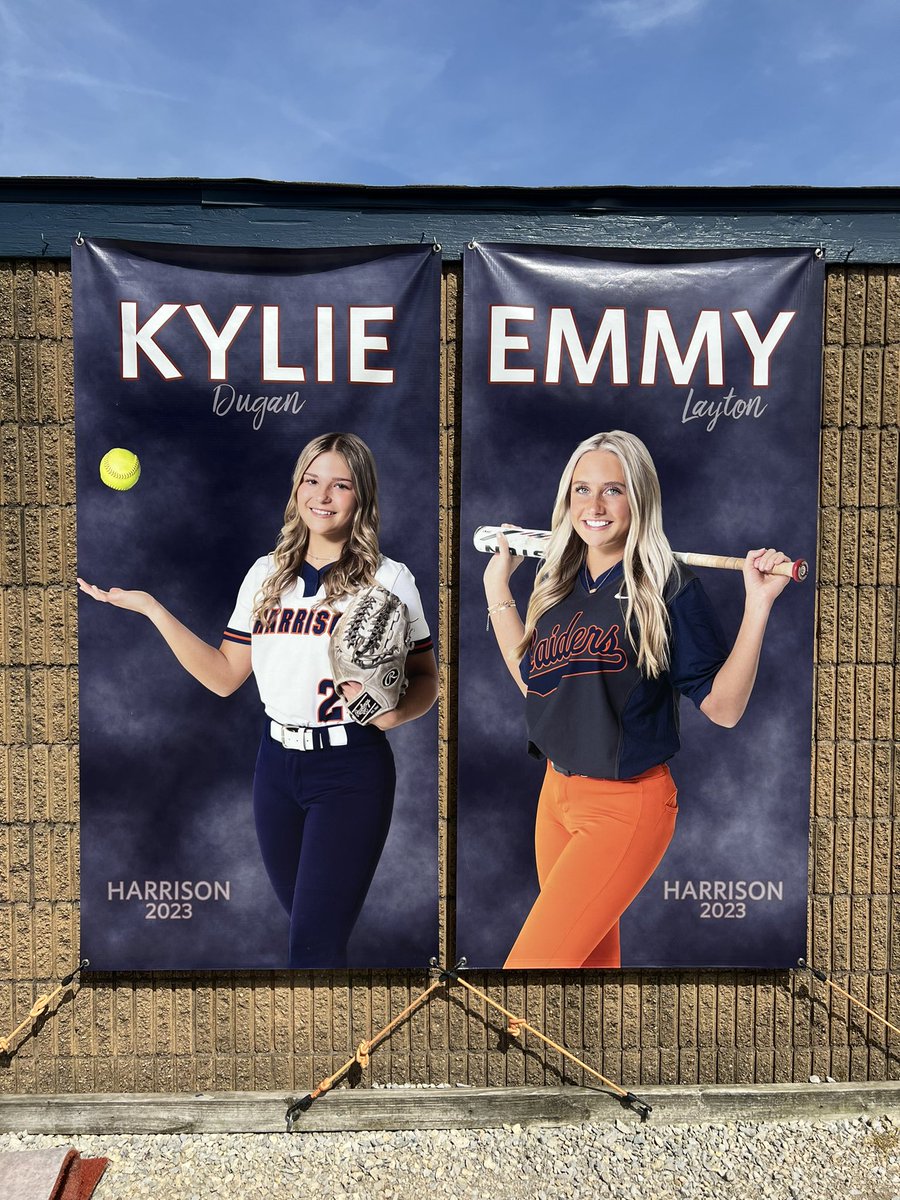 HHSRaidersSB's tweet photo. Thank you Kylie and Emmy for all you’ve done for Harrison softball! https://t.co/5sjsxNX1jt