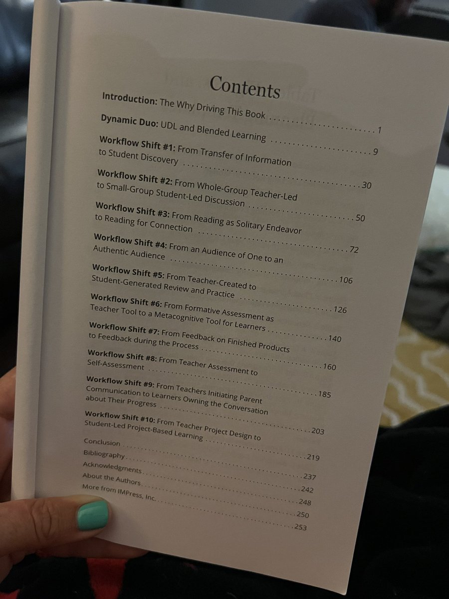 LTavarezECISD's tweet image. Summer 2023 Countdown is on…

#edufriends make sure this is on your #SummerBook list y’all! 🙌🏼🏝️📚⛱️ So good! 

With 10 Workflow Shifts (and three to five “do it tomorrow” ideas for your classroom each), the possibilities are endless! 😎 @TechECISD #edchat #teachertwitter