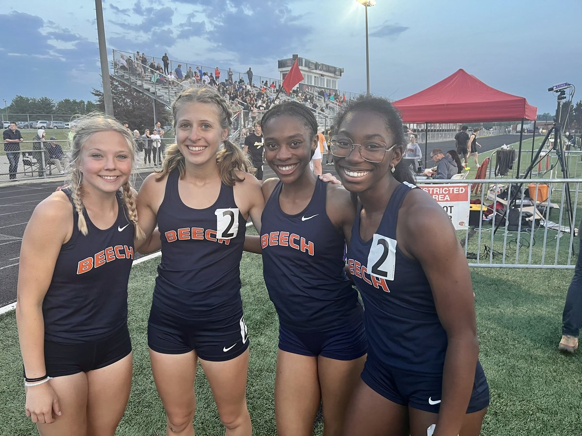 Girls 4x400m moves on after breaking the school record.