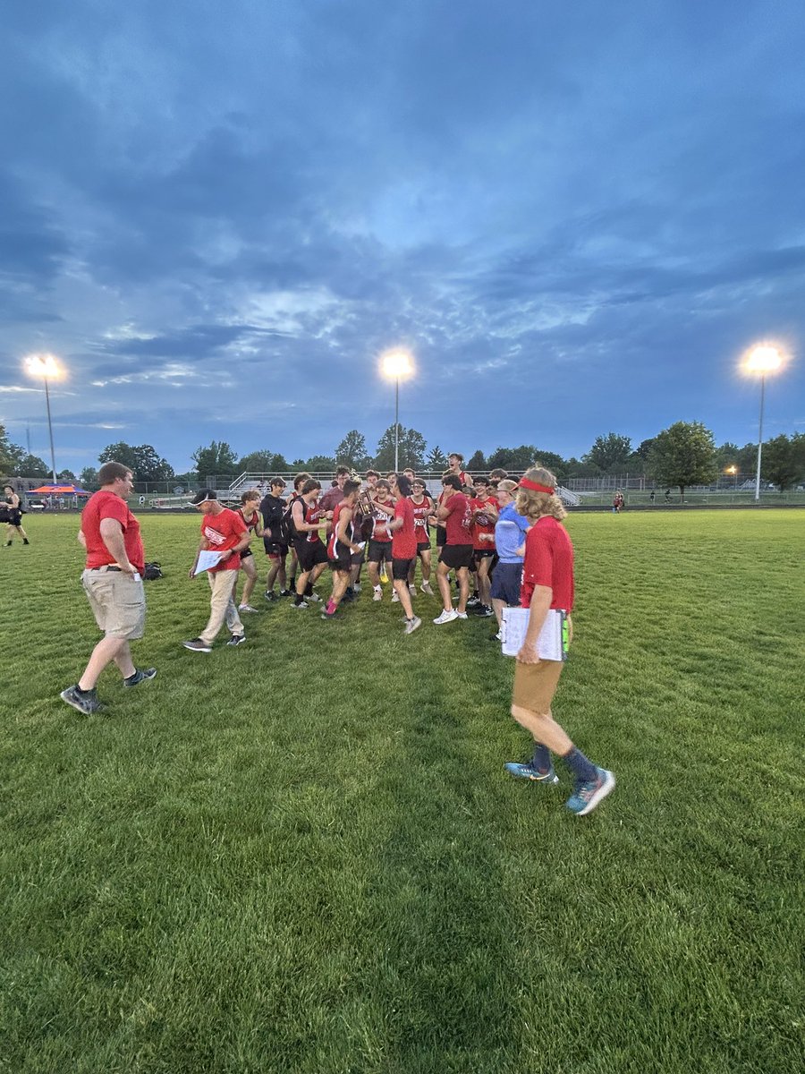 bchsathletics23's tweet photo. Congratulations to the Braves on winning the MSC track meet for the first time since 2013!! Way to go, Braves!! 💪🏼🎉🏃🏽@dskoch96 https://t.co/zJbkpqf5CB