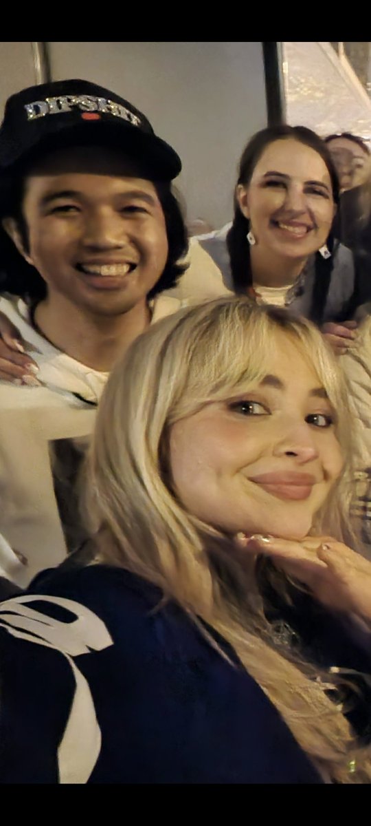 patrick5204__'s tweet photo. Happy Birthday to my fave human being  in the whole world. Thanks for all you do and all the love you show to us Carpenters 💕 Pushing 24 never looked better @SabrinaAnnLynn https://t.co/upl7llrnTH