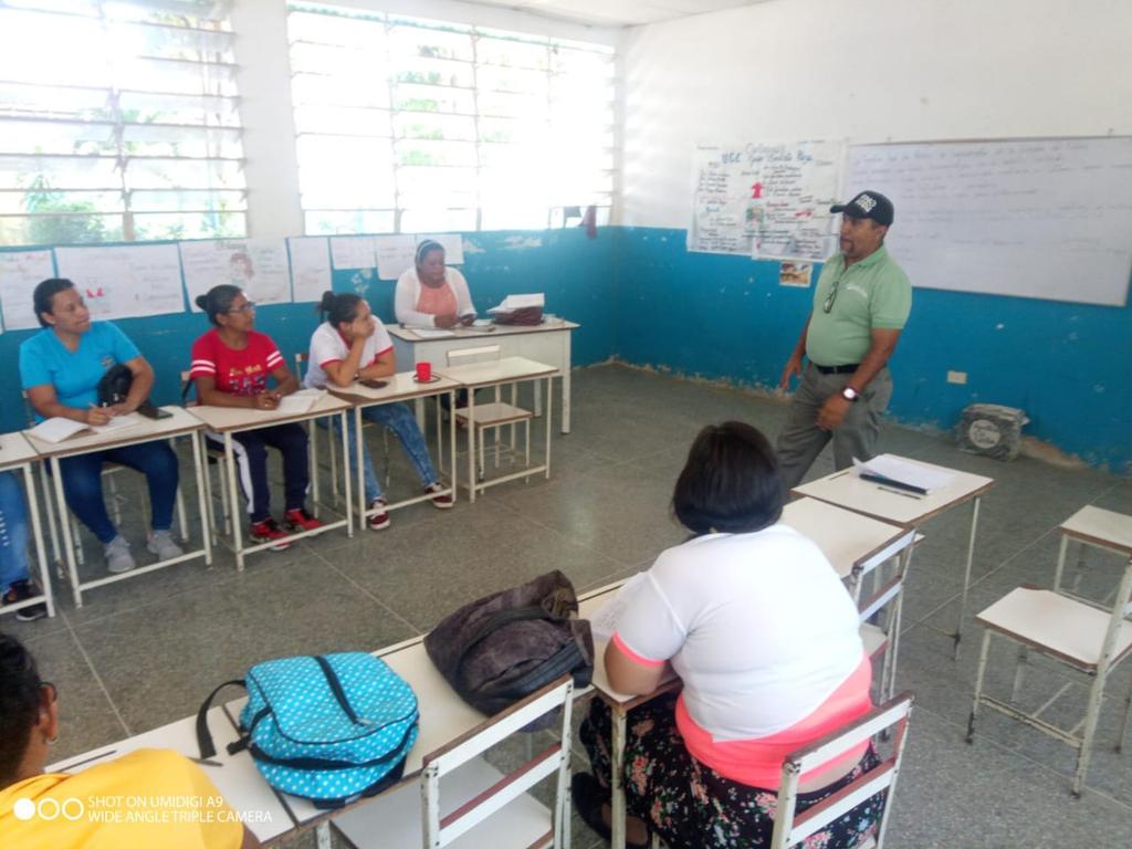 CLIF ZAMORA tweet media