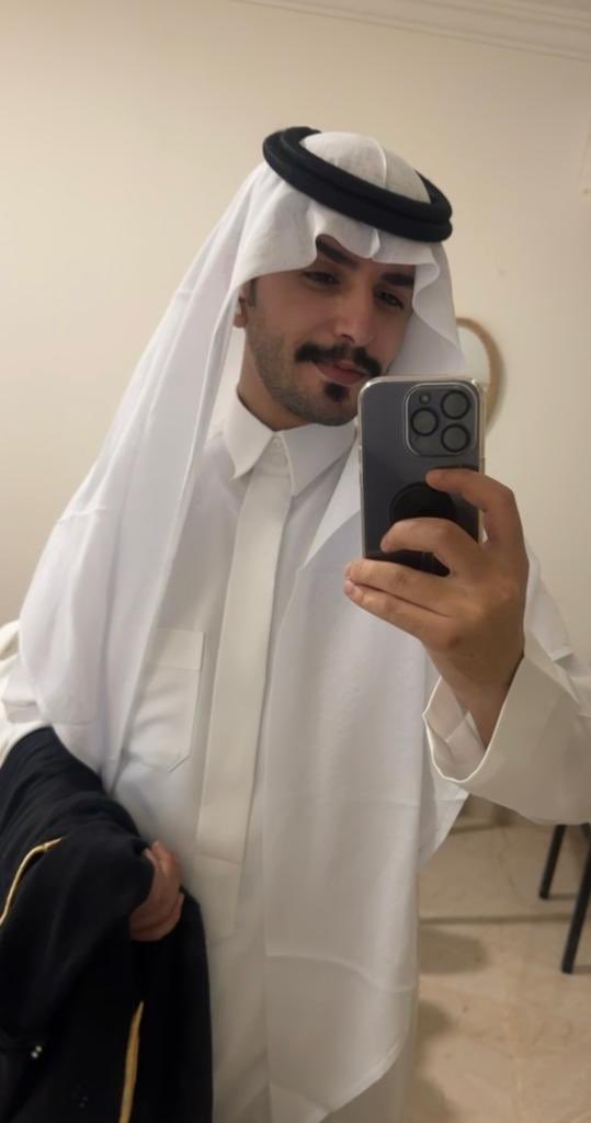 yazeed_alqnoon's tweet photo. الحمدلله الذي يسّر البدايات وأكمل النهايات
وبلّغنا الغايات بفضل الله وكرمه 
تم تخرجي من #جامعة_اليمامة 
تخصص نظم معلومات إدارية
فالحمدلله على التمام … https://t.co/CnM40DXCw5