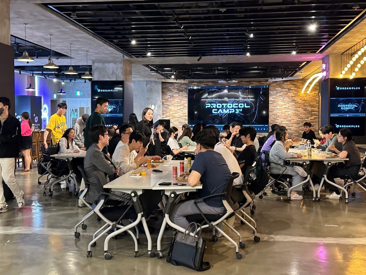 ProtocolCamp's tweet photo. #프로토콜캠프4기 #Web3Mingling
🗓️Date : 2023.5.11
@ProtocolCamp by DREAMPLUS X @hashed_official, a gateway to the next generation of crypto builders https://t.co/dGVRDeD5D8