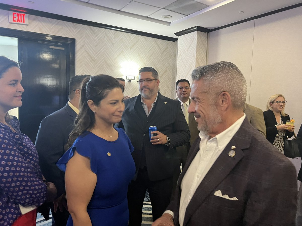 Our Mayor José “Pepe” Díaz along with Commissioner Jose Marti and Commissioner Ian Vallecillo attended the Miami-Dade league of cities today to meet with other city representatives to discuss collaborative efforts that can positively effect our residents and county constituents.