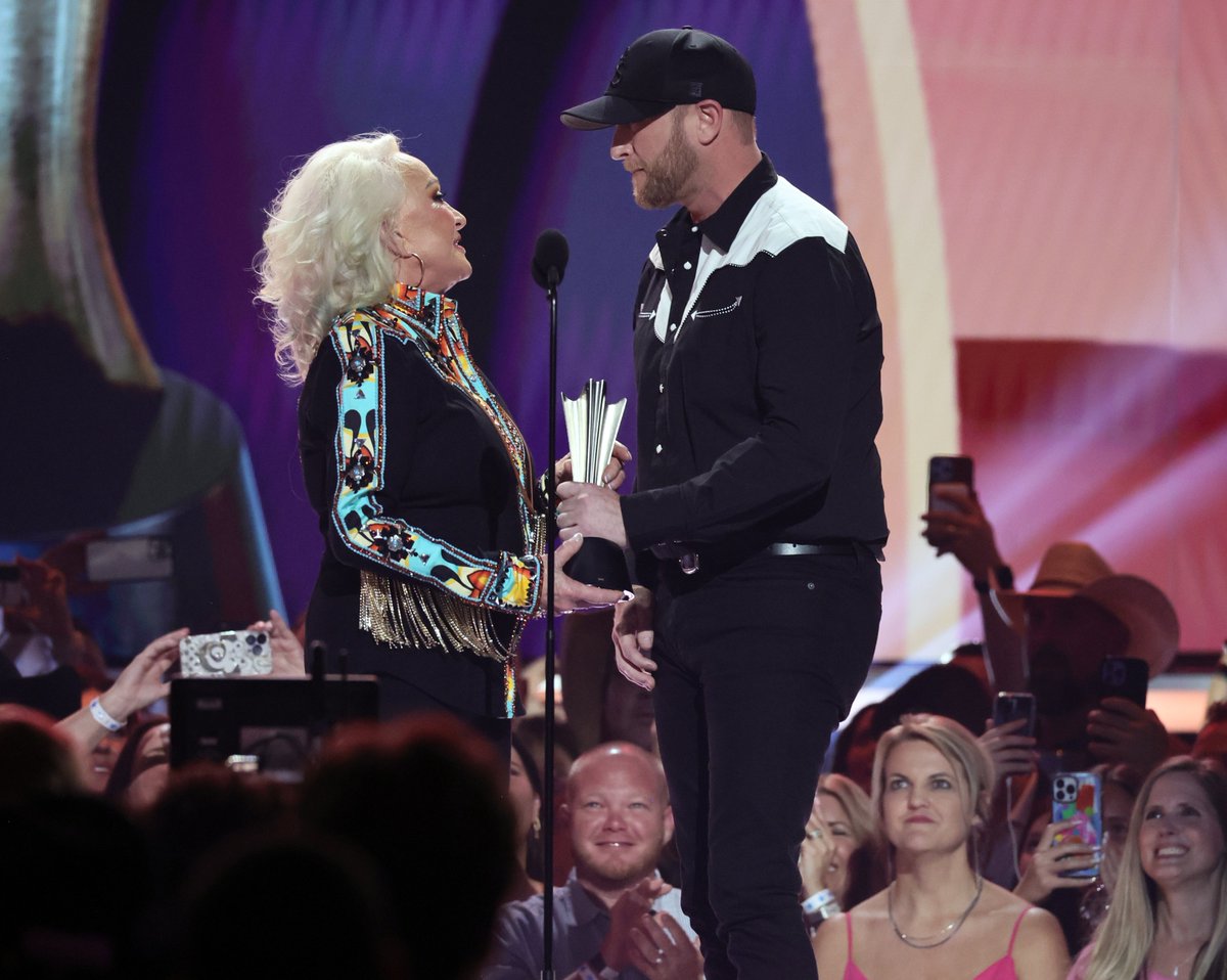 TasteOfCountry's tweet photo. There's having a good week, and there's having a @coleswindell kinda week. Congrats! #acmawards https://t.co/lD1dVHM87m