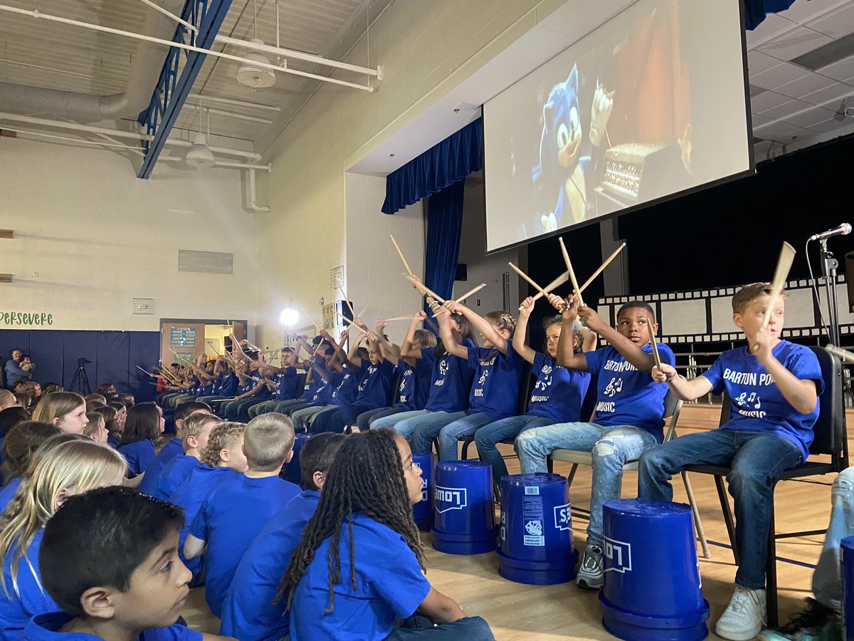 What a phenomenal show, tonight! Congrats to <a href="/StephaniePercu1/">Stephanie Percussionist</a> and our <a href="/BartonPondES/">Barton Pond Elementary School</a> ensembles! #BullfrogsSING #BullfrogsDRUM 🎵🐸🎵