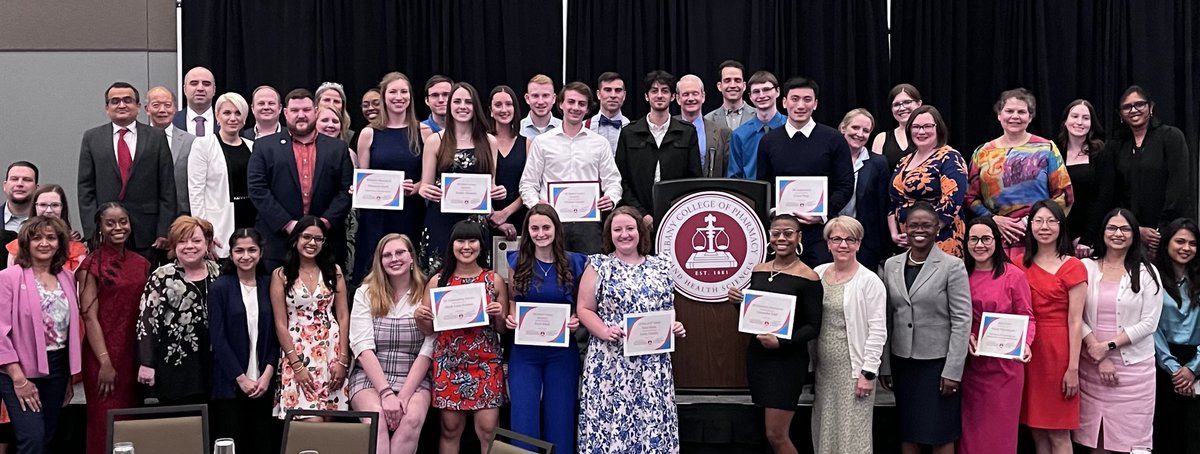 ACPHSPrez's tweet photo. So very proud of these  ⁦@acphsofficial⁩ superstars, award winners, their faculty mentors and staff supporters. 🤩👏👏👏🙏🏽🙌🏾💕 https://t.co/TZidyLuFff